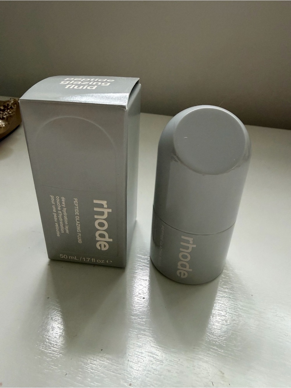 RHODE Peptide Glazing Fluid - Silver Gray